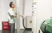 質(zhì)量為先，信譽為重，管理為本，服務(wù)為誠！康發(fā)雙螺桿設(shè)備老客戶售后維修